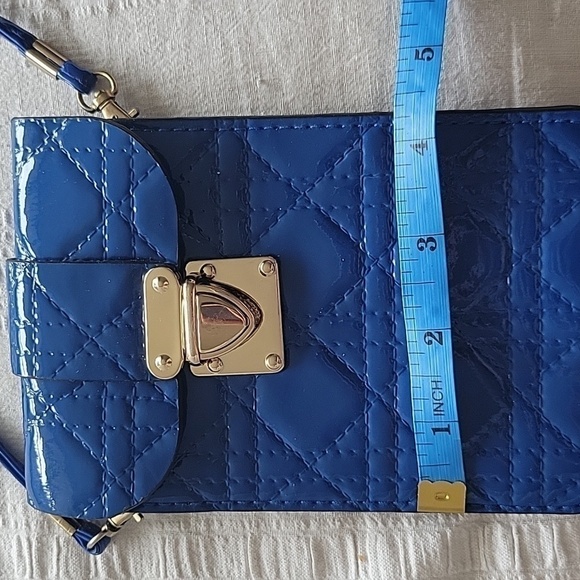 Faux Patent Leather Cross-body Mobile / Cell Phone Clutch - Picture 6 of 8